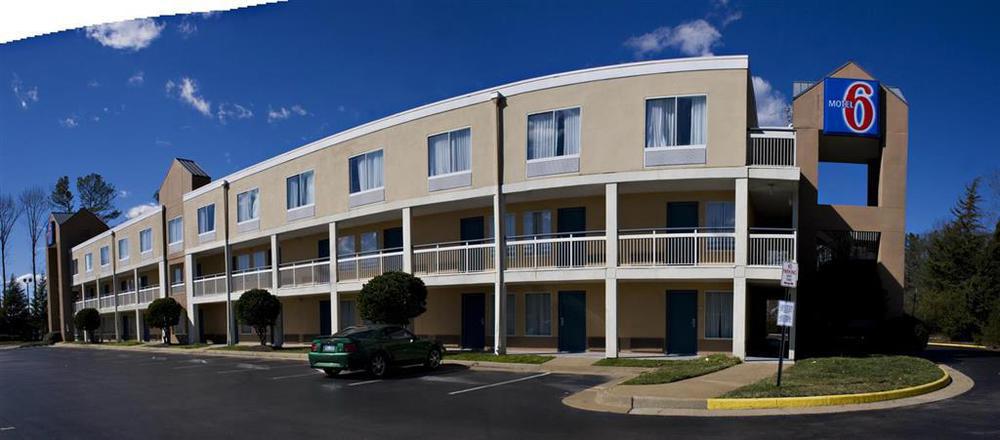 Motel 6 Virginia Beach Exterior photo